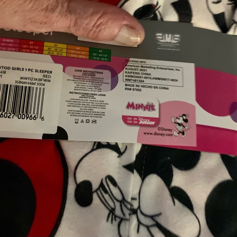 NWT Disney Mickey Blanket Sleeper Sz 18 Mo Red Black White - Picture 9 of 10